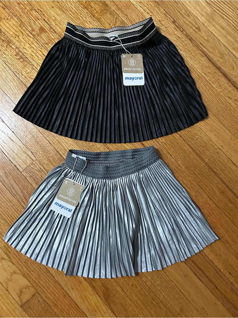 Mayoral Pleated Metallic Skirt Bundle- Silver/Black
